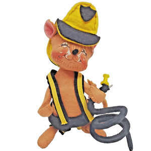 90s Annalee Doll Mouse Fireman Hose Black Yellow Firefighter Mobili 1993 Vintage